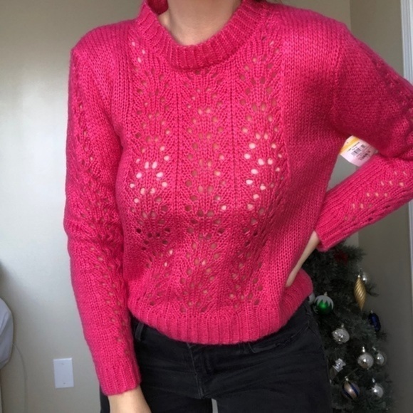 WOVEN HEART CUTE PINK SWEATER SIZE S - Picture 4 of 16